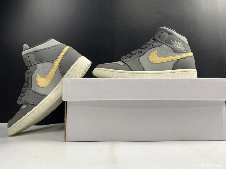 (W) 1 Jordan Grey Mid - BQ6472-020 Onyx 0520